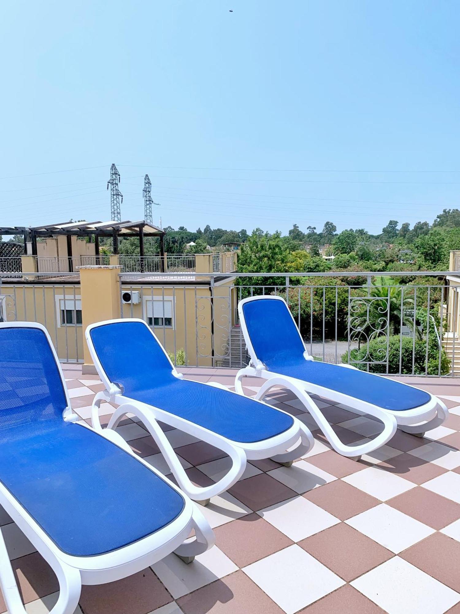 Anna'S House Solarium Terrace Apartment ปิซโซ ภายนอก รูปภาพ